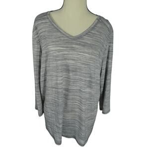 St. John's Bay Active XL Top V-Neck Lightweight Athletic 3/4 Sleeve
